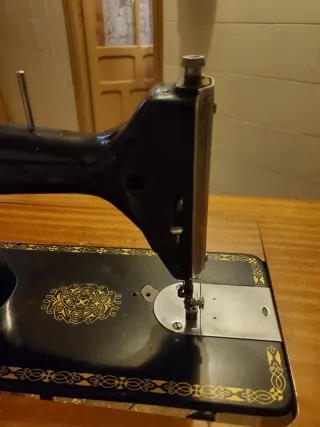 Máquina de coser Sigma antigua