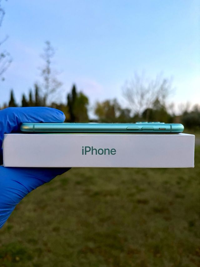 iPhone 11 64GB