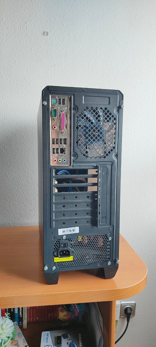 Caja PC Gaming Unyka Negra