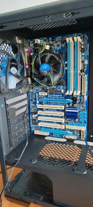 Caja PC Gaming Unyka Negra