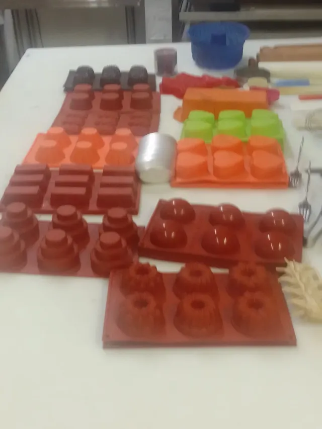 Attrezzatura pasticceria: stampi e utensili