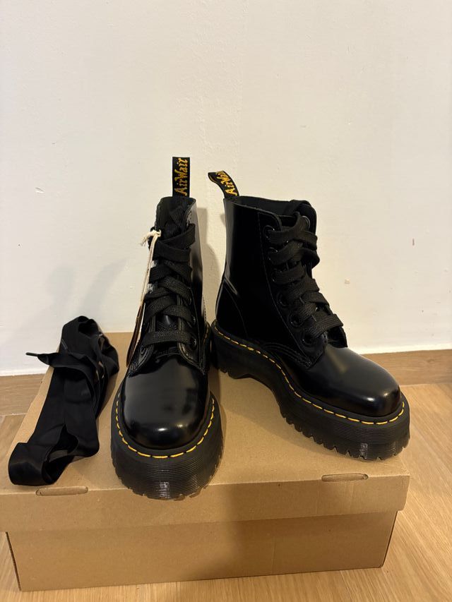 Botas Dr. Martens Talla 37 Negras