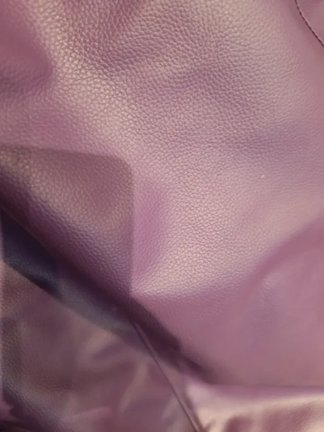 Puf Morado Piel Sintética