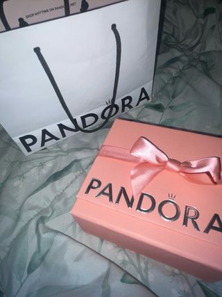 Anillo Pandora Corazón Rojo y Plata