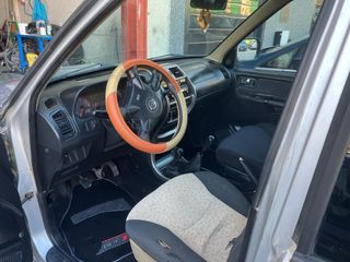 Nissan Terrano II 2004