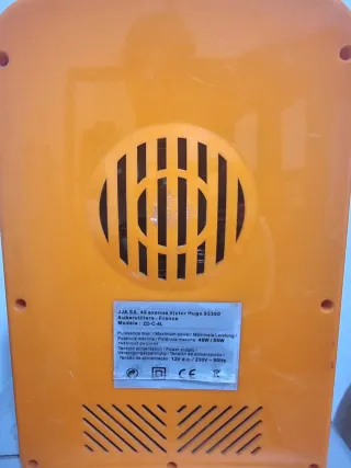 Nevera portátil mini naranja