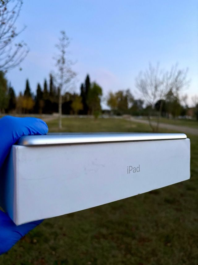 iPad 9.7 (6ª Gen) 32GB Argento