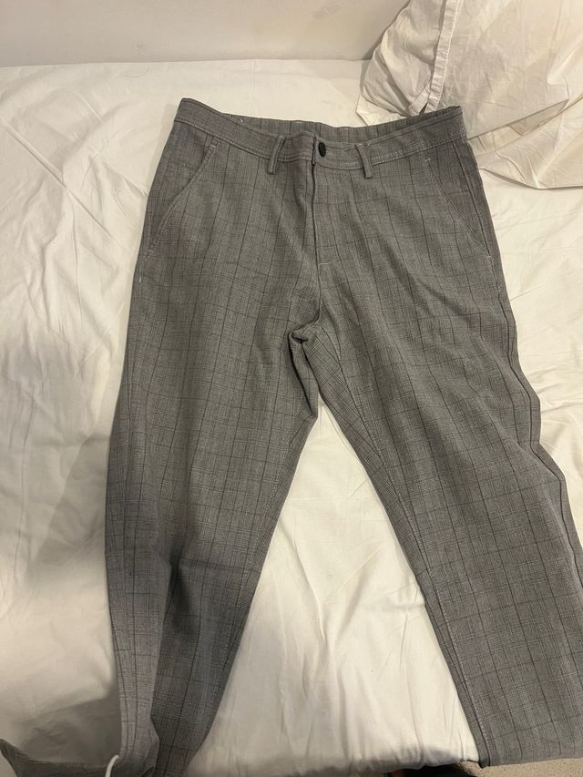 Pantalón de Raya Gris