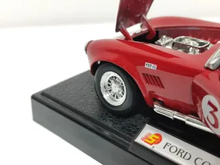 Ford Cobra 427S/C escala 1:24