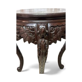 Mesa auxiliar oriental Circa 1.890.