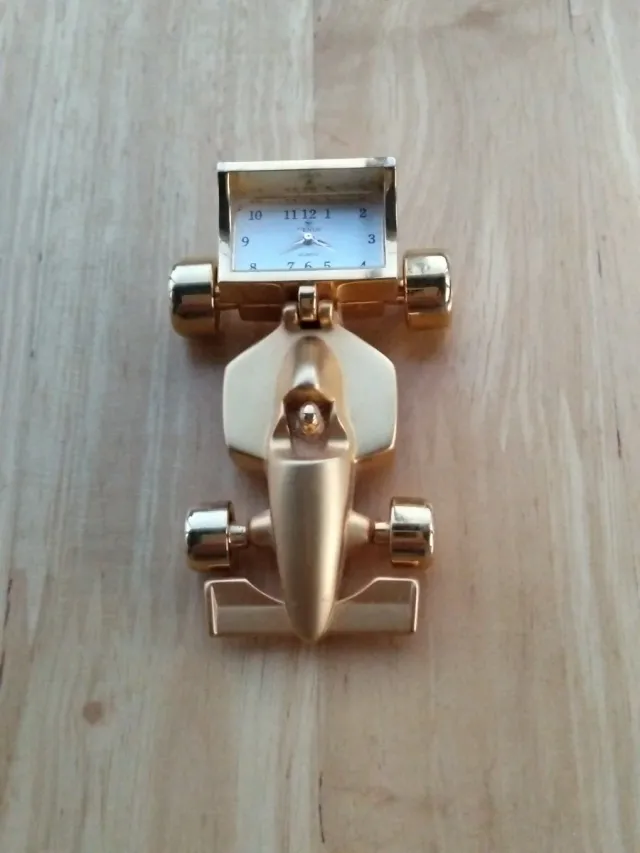 Reloj de F1 Dorado