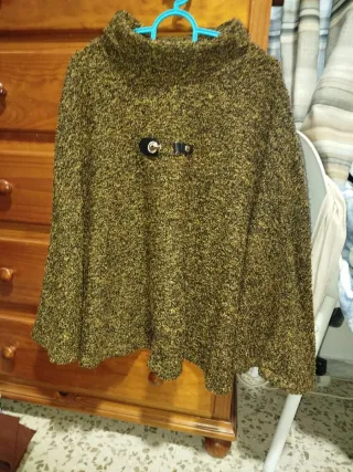 Poncho unitalla tonos dorados verdosos