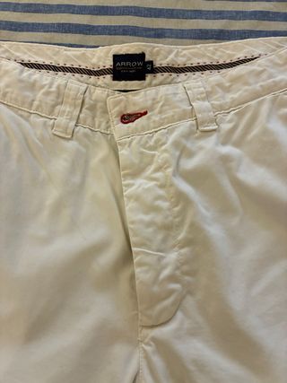Pantalón chino Arrow