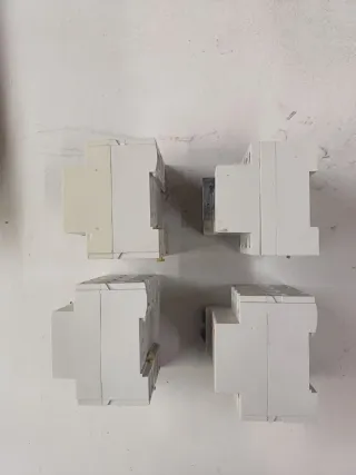 Interruptores Diferenciales Merlin Gerin multi9