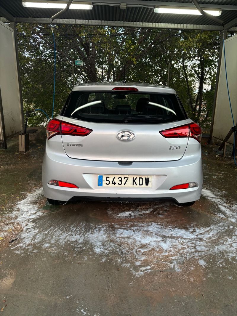 Hyundai i20 2017 - foto 1