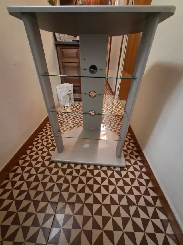 Mueble TV cristal y metal gris