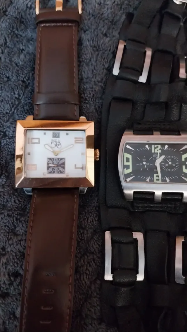 2 Relojes uno de Cincuenta