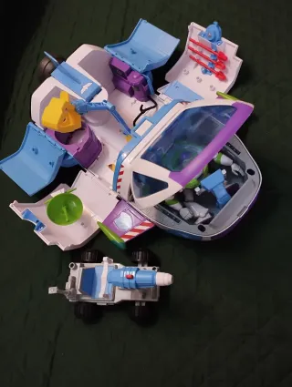 Buzz Lightyear Nave con Luces y Sonidos