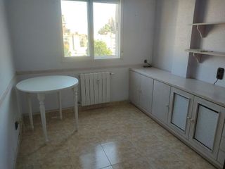 Piso en alquiler en Almansa