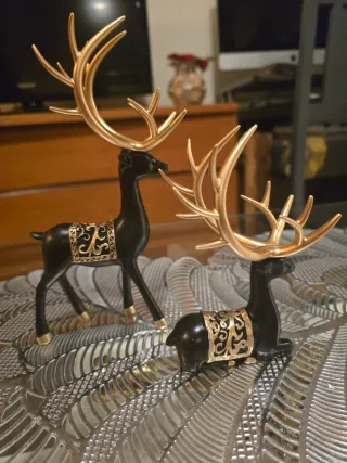 Ciervos decorativos multicolores