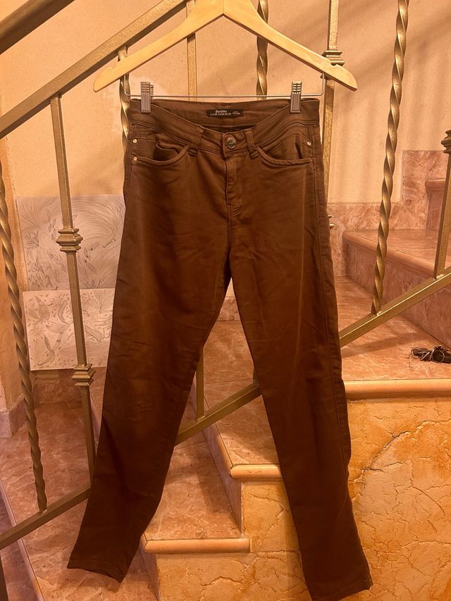 Pantalones Bershka Marrones Talla 34