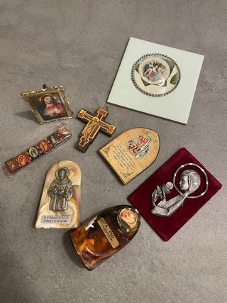 8 oggetti sacro religiosi