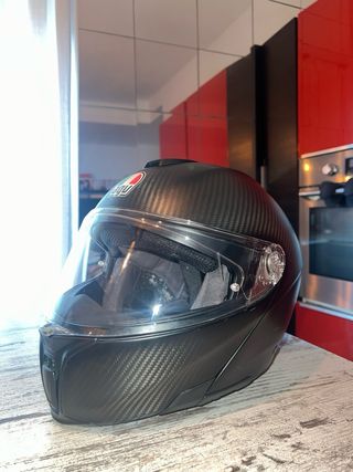 Casco AGV Carbon Look