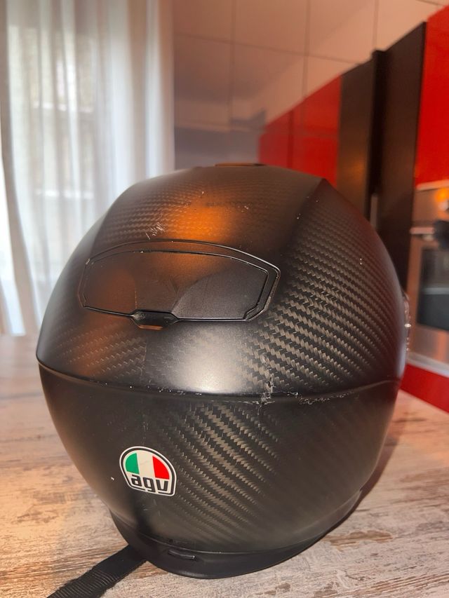 Casco AGV Carbon Look