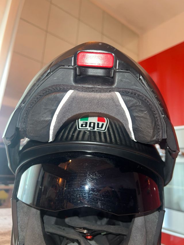 Casco AGV Carbon Look