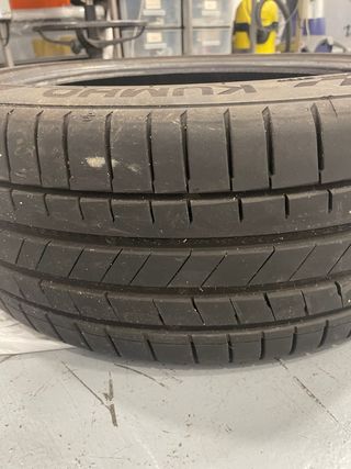 Neumático Kumho Ecsta Sport 225/45 ZR18 95Y