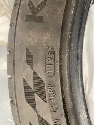 Neumático Kumho Ecsta Sport 225/45 ZR18 95Y