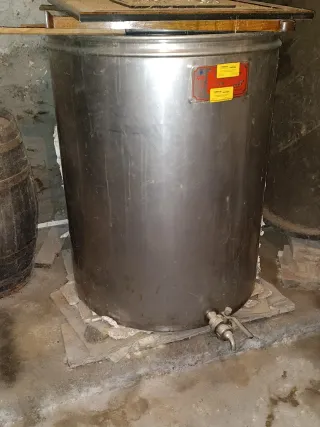 Cuba de vino de acero inoxidable Capacidad 500 l