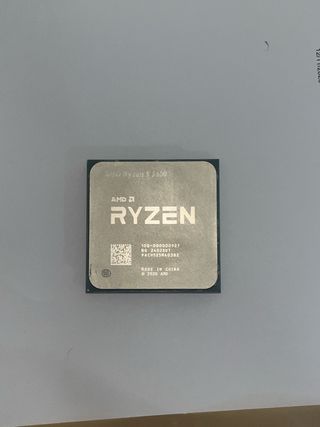 AMD Ryzen 5 5600 Processore