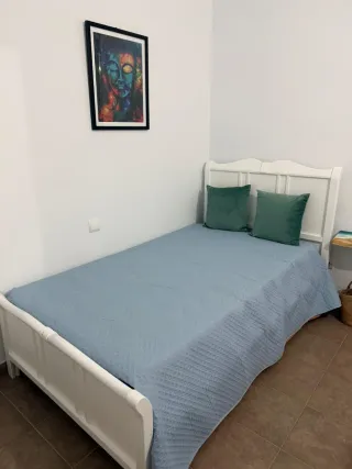 Cama Individual de 105 cm con Marco de Madera