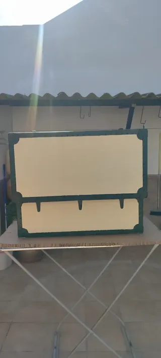 Baúl antiguo madera y metal