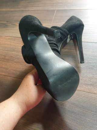 Zapatos tacón aguja plataforma negros