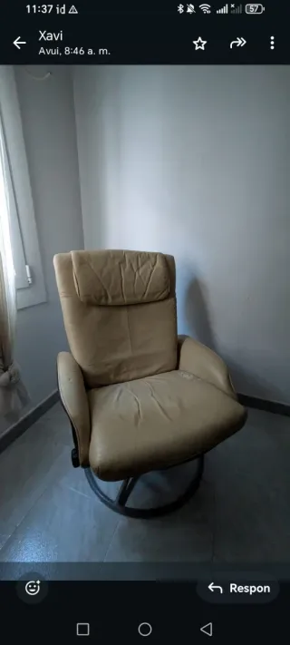 Butaca de piel beige