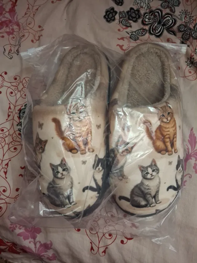 Zapatillas mujer gato talla 39 sin estrenar