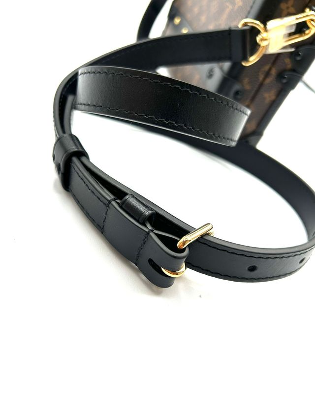 Bolso Louis Vuitton Trunk Marrón Dorado