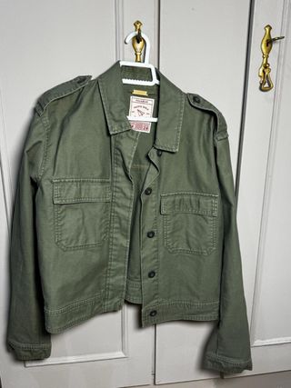 Chaqueta verde Pull&Bear 100% algodón