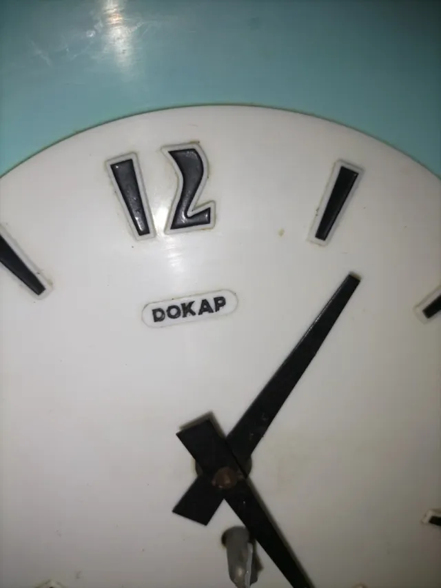 Reloj de pared DOKAP