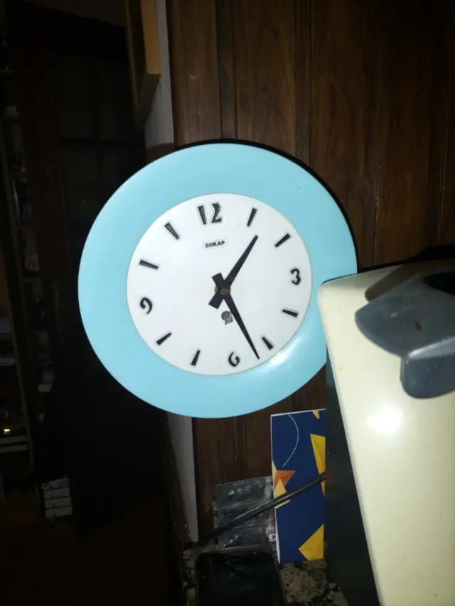 Reloj de pared DOKAP