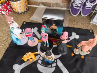 Coleção Figuras Anime Vários Personagens