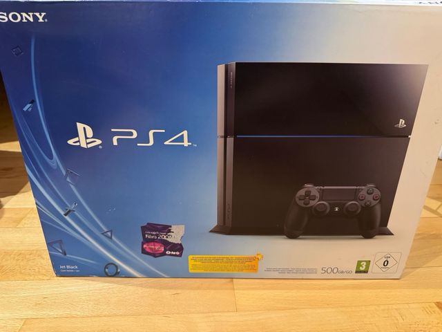 PS4 500GB Nero + Controller DualShock