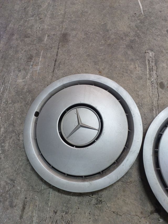 3 Tapacubos Mercedes