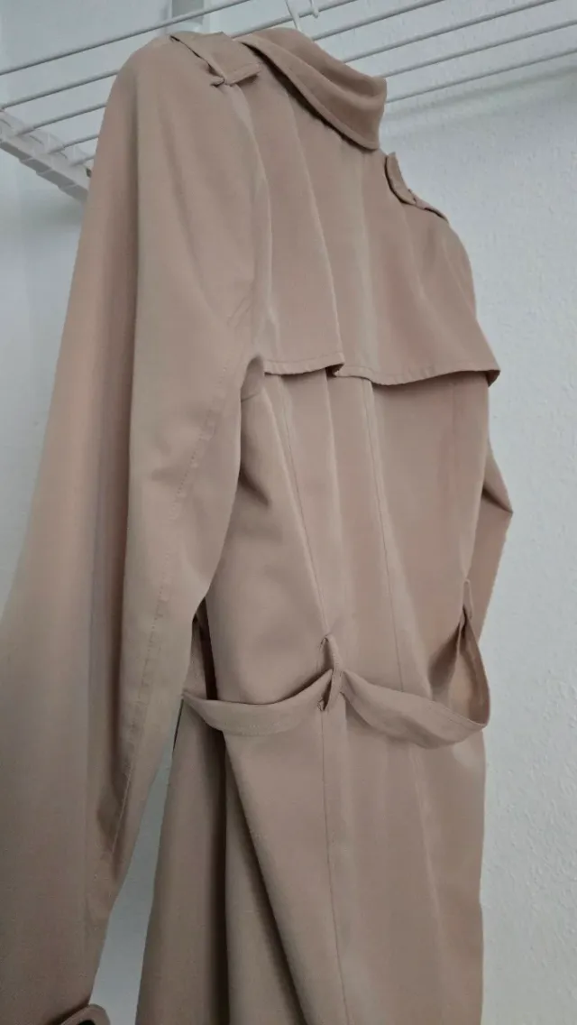 Gabardina beige mujer