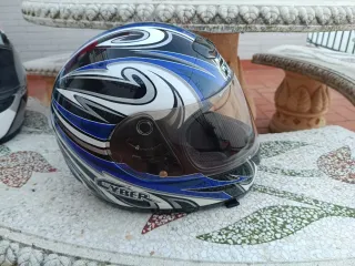 2 Cascos Moto Cyber y MT Helmets