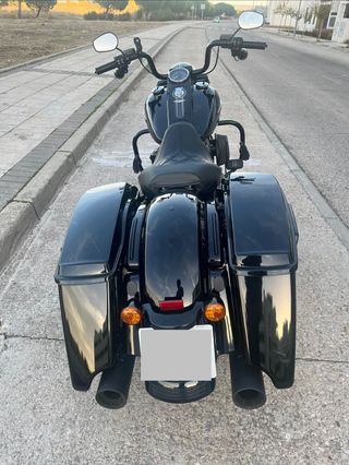 Harley Davidson Road King Special Negra
