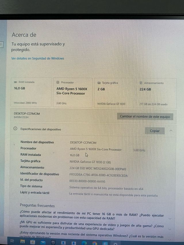 PC Sobremesa Negro con Luces LED Púrpura