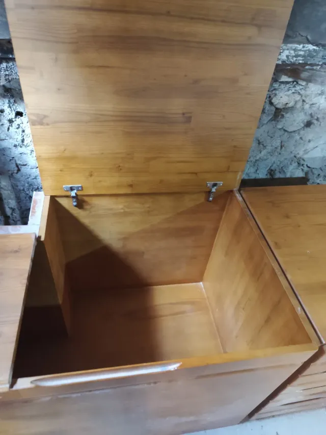 Baúl y cajonera roble